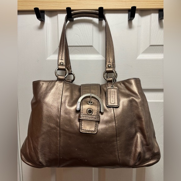 Coach Handbags - Coach Y2K M1159-F18751 SoHo Large Metallic Bronze Leather Buckle Flap Hobo EUC